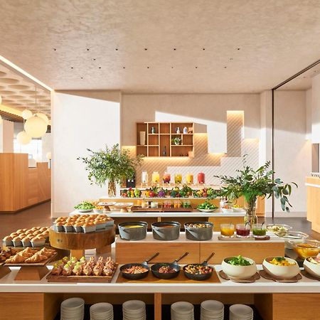 Omo7 Osaka By Hoshino Resorts Eksteriør billede The buffet at the lounge